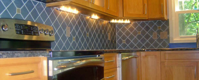 Traditional stained kitchen lights